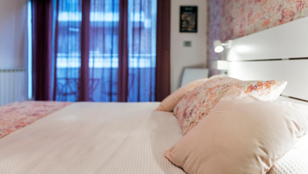 Double Room with Private External Bathroom and Balcony