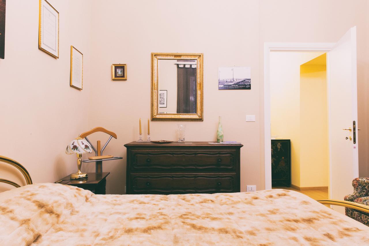 Double Room with Private External Bathroom