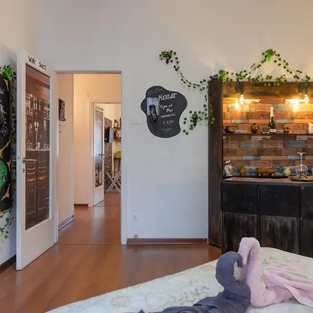 Artistic Guest House-3